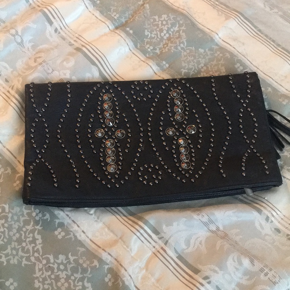 Black Clutch
